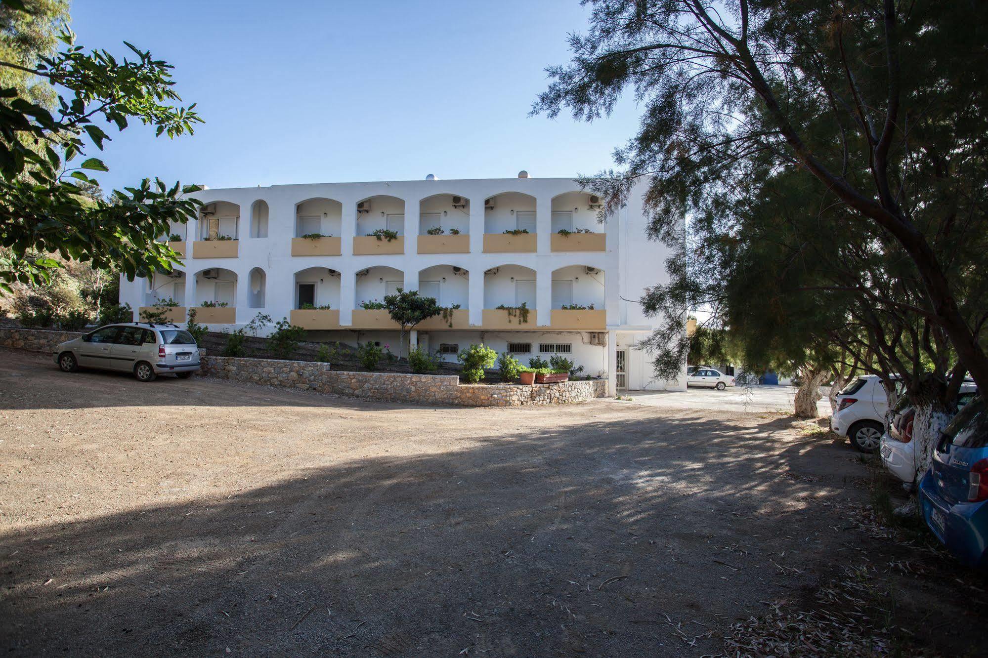 Ammoudi Hotel Damnoni Dış mekan fotoğraf